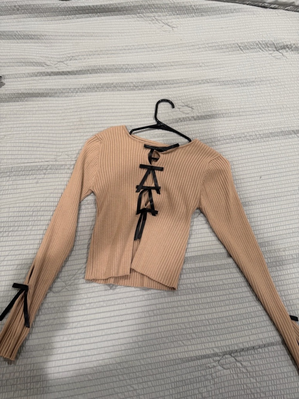 Mystique Boutique Beige Ribbed Lace-Up Long Sleeve Crop Top